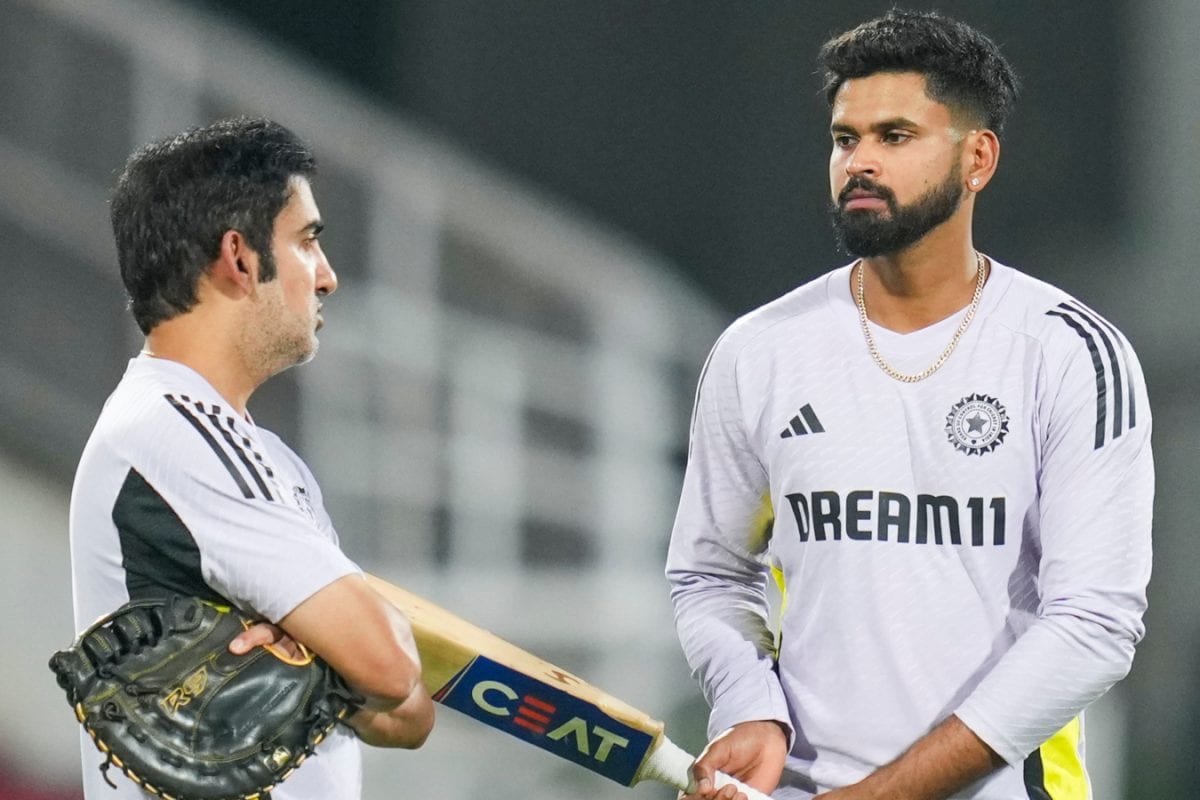 https://images.news18.com/ibnlive/uploads/2025/12/gautam-gambhir-shreyas-iyer-PTI-2025-12-f21a051c0f8fbeef250c14f91ebfec46-3x2.jpg