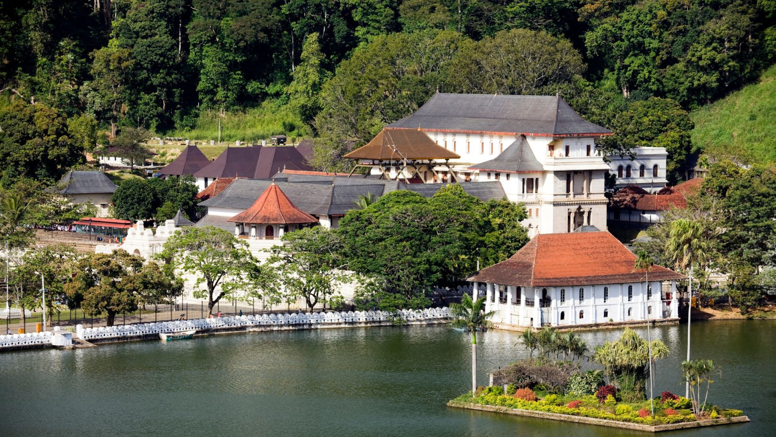 Top 8 Budget-Friendly Honeymoon Destinations Abroad For Indian Newlyweds