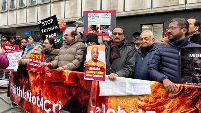 Indians and Bangladesh Hindus protesting against Hindu killings in Bangladesh outside the Bangladeshi High Commission in London. (ANI)