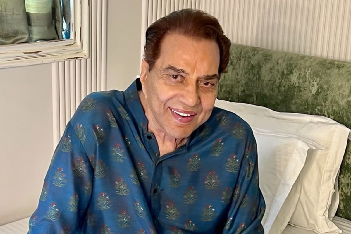 Dharmendra's 5 Simple Habits That Kept Him Healthy In His 80s, Physiotherapist Reveals