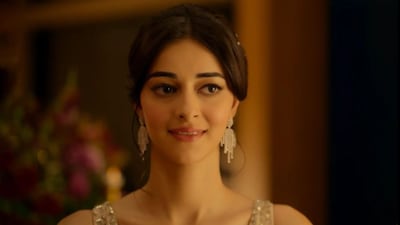 Ananya Panday's Holi post has gone viral. 