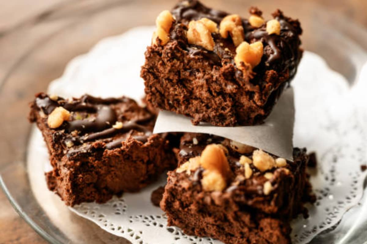 Secrets To The Perfect Brownie: Tips And Tricks For A Decadent Treat