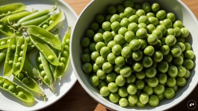 This simple hack ensures quick shelling without compromising the freshness of the peas. (AI Generated)