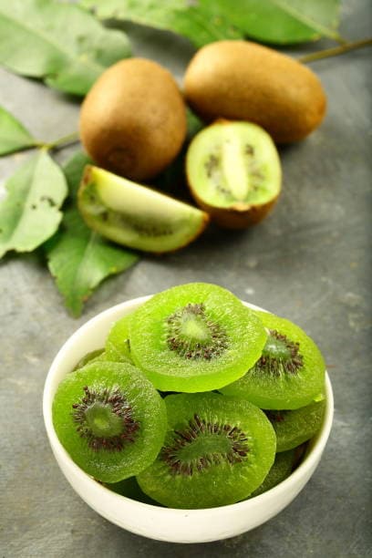 Kiwi: It is a powerhouse of Vitamin C. Kiwi strengthens immunity, aids digestion, and keeps you refreshed and nourished in winter.