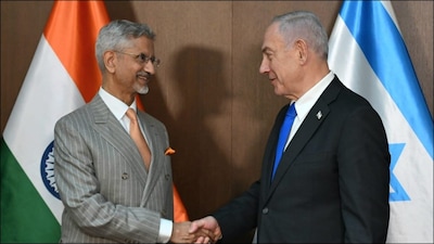 EAM S Jaishankar with Israeli PM Benjamin Netanyahu in Jerusalem. (X/@DrSJaishankar)