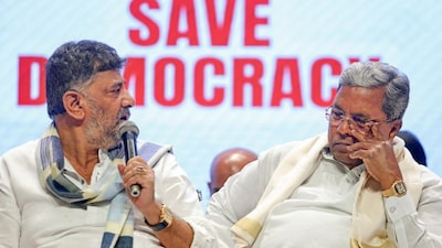 To manage rising tension, both leaders recently took part in a highly symbolic “breakfast diplomacy”: first at Siddaramaiah’s residence, and then at Shivakumar’s home. (PTI)
