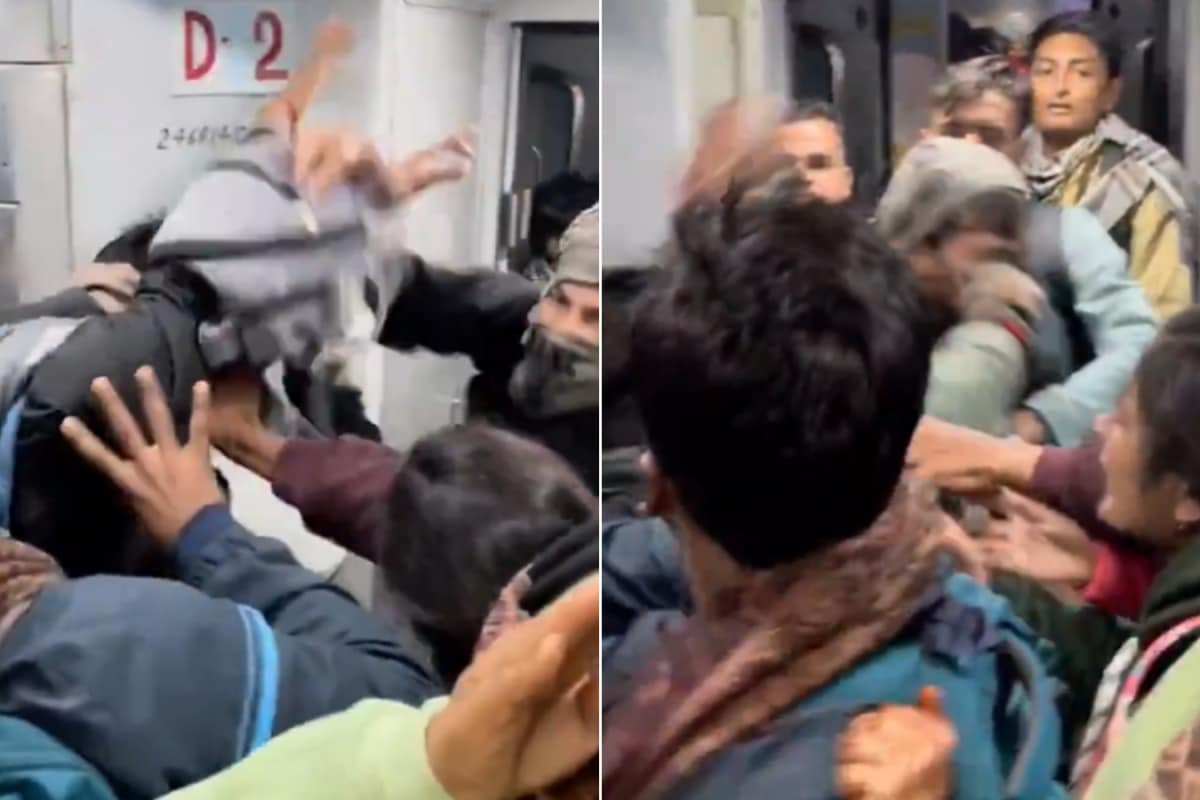 WATCH | Punches Rain Inside Varanasi-Lucknow Intercity Train, Co-Passengers Panic: 'Hum Logo Ko Kaahe Maar Rahe?'