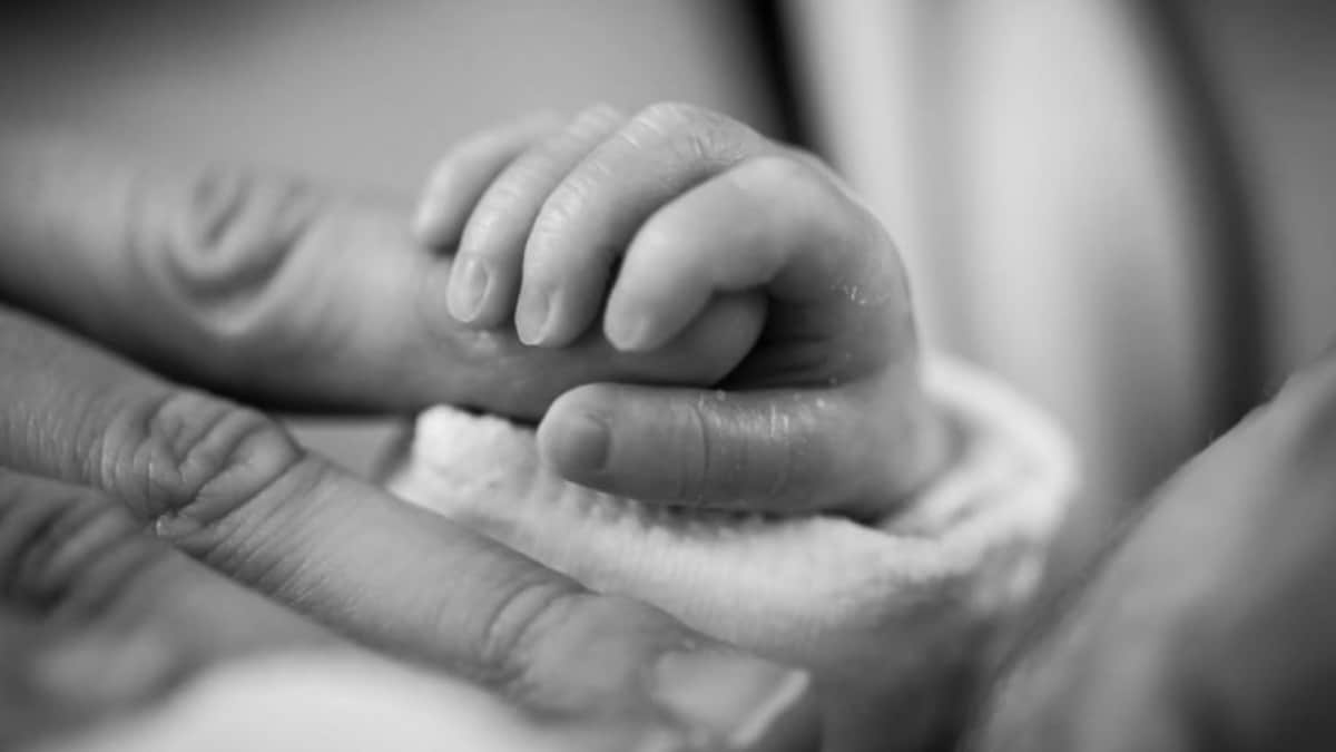 Six-Month-Old Baby’s Finger Partially Cut During Treatment At Bengaluru Hospital, FIR Filed