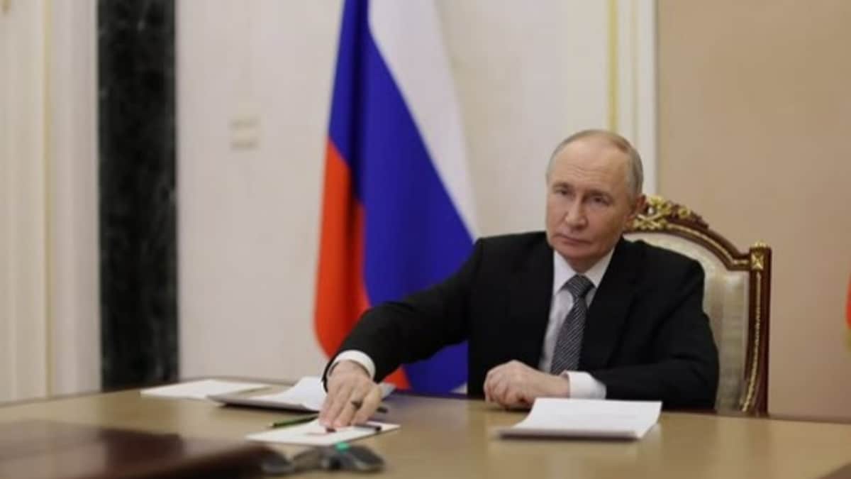 Putin Signals Openness To Dialogue After Receiving Trump's Ukraine Peace Proposals