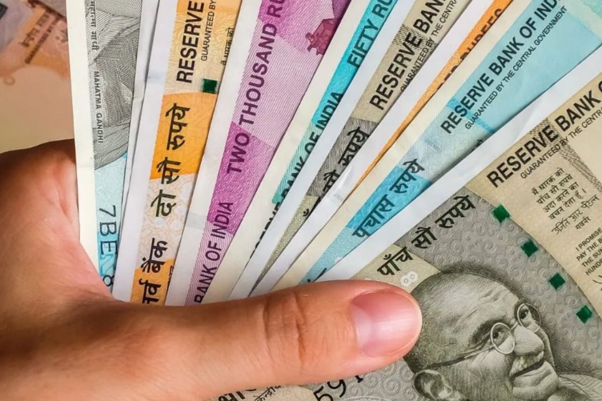 Post Office FD Offers 7.5% Interest: See How Much Rs 1 Lakh Grows In 2 Years