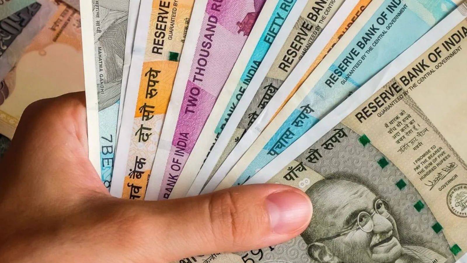 Question 5:Which year saw India’s first paperless Union Budget?