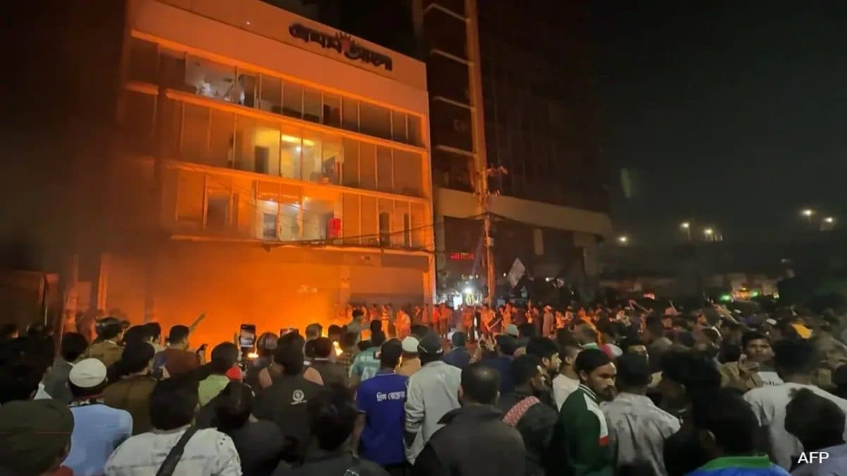 Bangladesh Chaos: Over 150 Computers, Cash Looted As Mobs Ransack Prothom Alo, Daily Star Offices