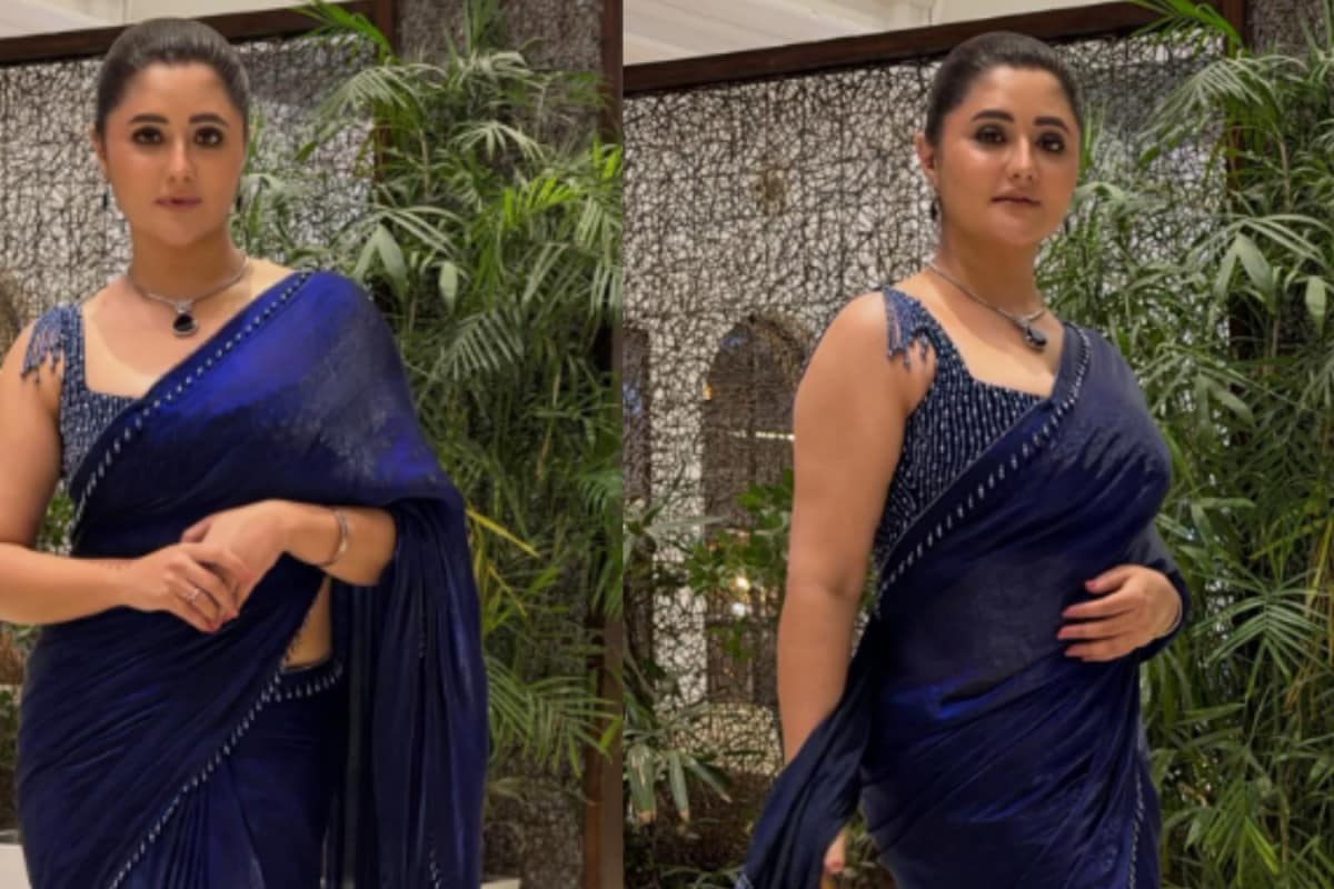 Rashami Desai’s Saree Game Strikes Again, This Time, With Midnight Blue Perfection
