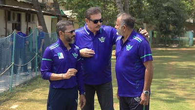 (From left) R Sridhar, Ravi Shastri and Bharat Arun (Picture Credit: IG/coach_rsridhar)