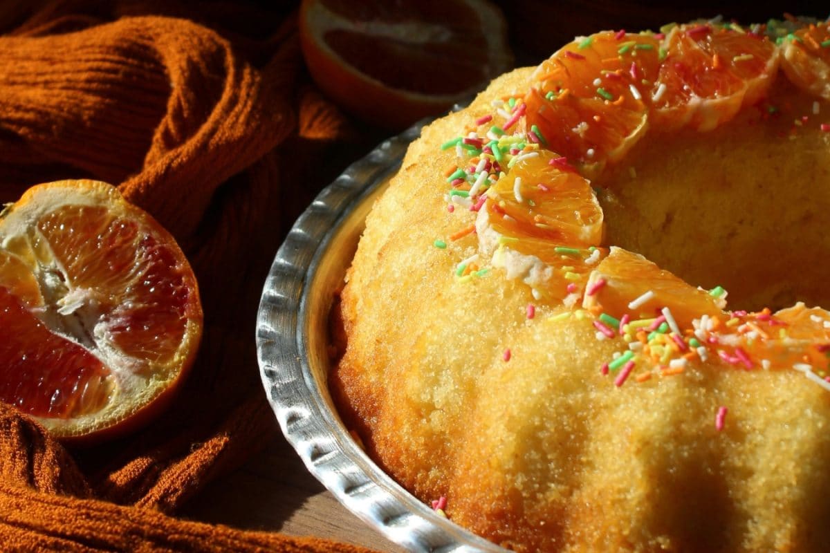 This Orange Cake Recipe Uses The Entire Fruit And Comes Together In 1 Blender