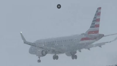 New York Wakes Up to Record Snowfall, Thousands of Flights Affected