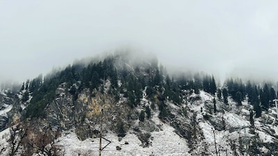 According to IMD, a western disturbance will bring light to moderate rain and snowfall to areas above 3,200 metres, particularly in Uttarkashi, Chamoli, Rudraprayag, and Pithoragarh districts, from Tuesday until January 2.
