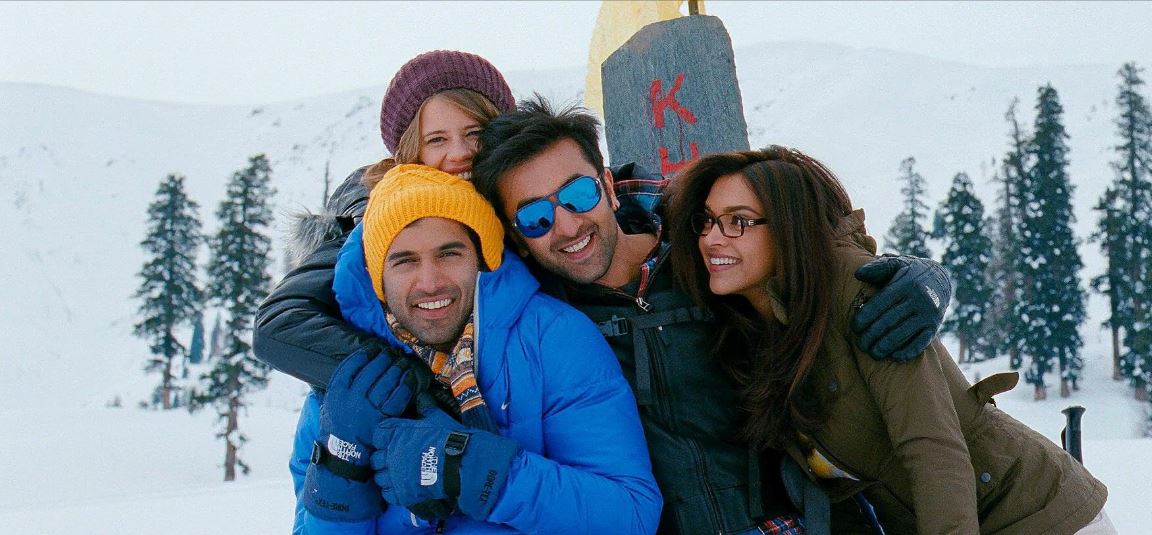 Yeh Jawaani Hai Deewani: Yeh Jawaani Hai Deewani, starring Ranbir Kapoor, Deepika Padukone, Aditya Roy Kapur, and Kalki Koechlin, is one of Bollywood’s most entertaining films. Famous for its memorable New Year celebration scene, it continues to leave a lasting impression on audiences.