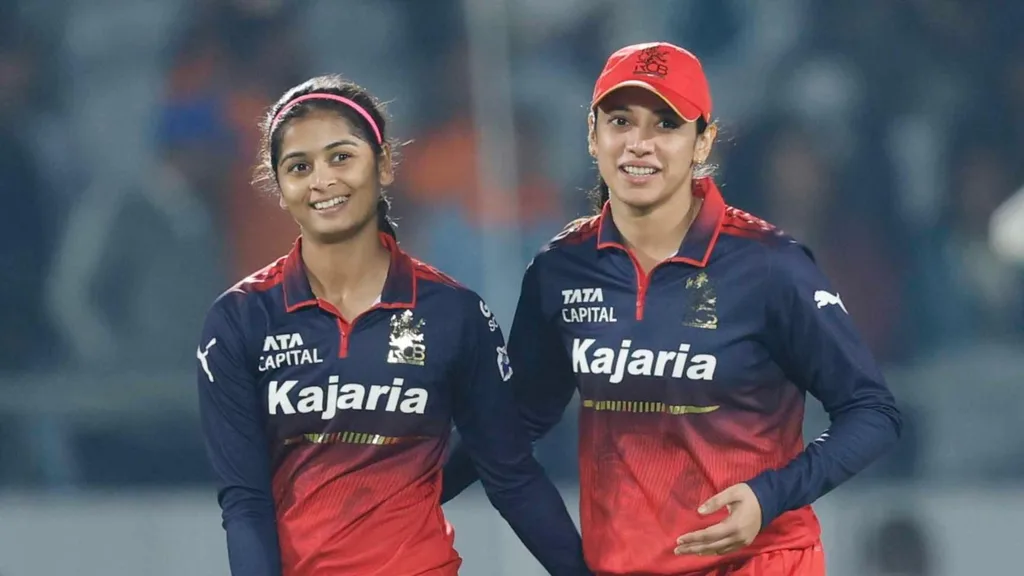 RCB comanda os Giants novamente Esta foi a segunda vitória do RCB sobre Gujarat nesta temporada, inclinando o confronto direto para 5–3 a seu favor e destacando o quão completo este time parece. (WPL/BCCI)