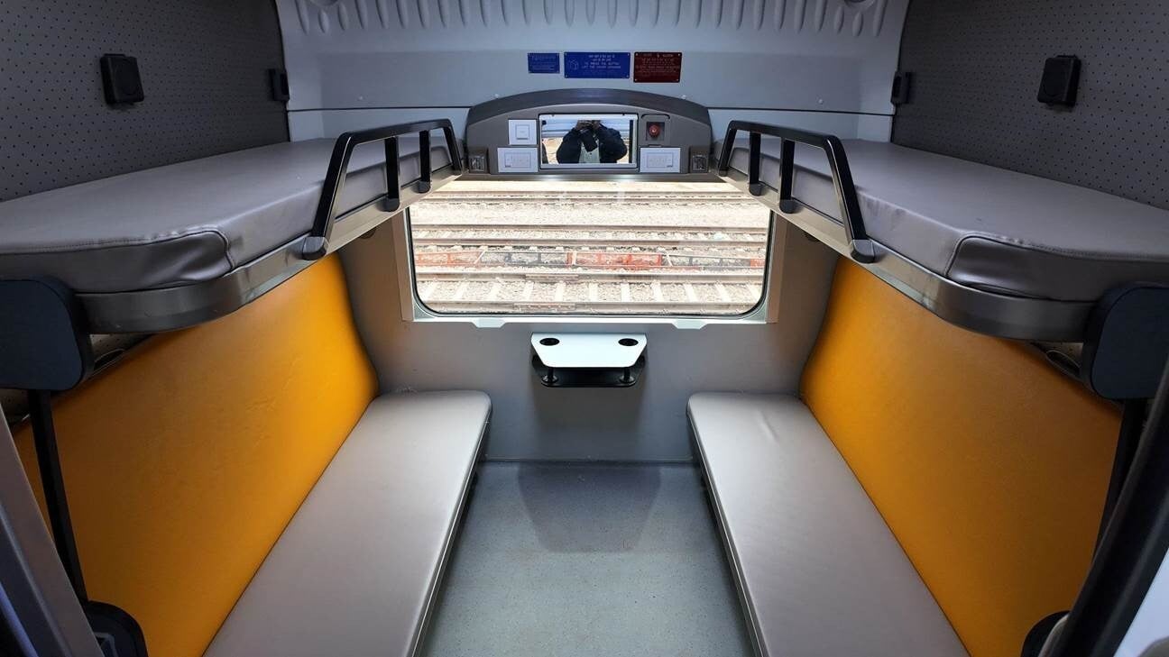 Large Panoramic Windows: The train has wide windows that let passengers enjoy scenic views throughout the journey. Whether travelling through mountains, forests or coastal regions, the larger windows enhance the travel experience.