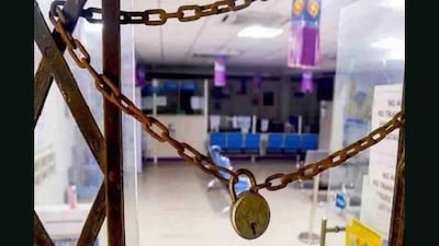 The UFBU has argued that moving to a five-day schedule would not reduce productivity, as employees have agreed to work an additional 40 minutes per day from Monday to Friday.