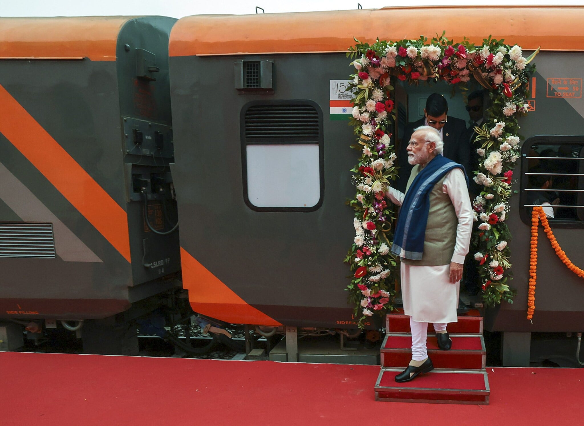 amrit bharat express from trivandrum, amrit bharat express from Thiruvananthapuram, thiruvananthapuram charlapalli amrit bharat express route, Tirupati amrit bharat express, charlapalli Tirupati amrit bharat express, amrit bharat express route, 17041 amrit bharat express, charlapalli Tirupati trains, Hyderabad Tirupati trains, అమృత్ భారత్ ఎక్స్‌ప్రెస్, అమృత్ భారత్ రైలు, అమృత్ భారత్ ట్రైన్, తిరువనంతపురం చర్లపల్లి అమృత్ భారత్ ఎక్స్‌ప్రెస్, హైదరాబాద్ తిరుపతి అమృత్ భారత్ ట్రైన్, చర్లపల్లి తిరుపతి అమృత్ భారత్ ట్రైన్