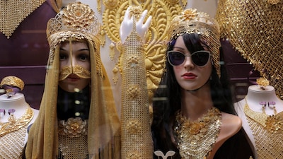 Jewelry is displayed at Emirates Diamonds Jewellery, in Dubai's Gold Souq, Dubai, United Arab Emirates. REUTERS/Amr Alfiky
