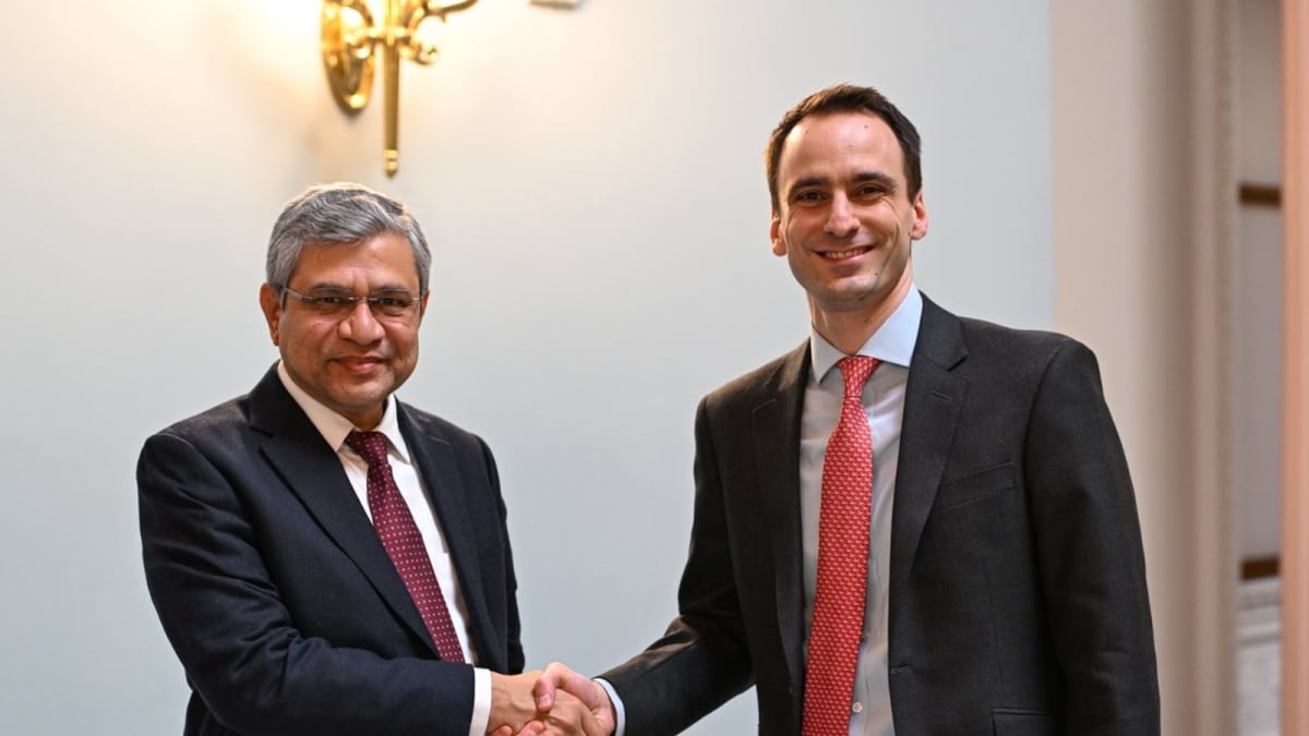 'See You In Delhi': White House Adviser Meets Ashwini Vaishnaw To Discuss AI Impact Summit