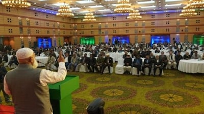 Ameer of Bangladesh Jamaat-e-Islami, Dr Shafiqur Rahman, with retired senior military officers. Image/News18