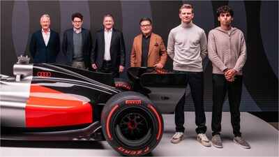 Audi F1 Racing Team's Nico Hulkenberg and Gabriel Bortoleto with the rest of the team (X)