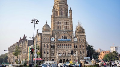 The SEC's clarification came after it received several complaints following reports that beneficiaries were set to receive Rs 3,000-covering the December and January instalments before January 14 as a Makar Sankranti gift. (Photo: PTI file)