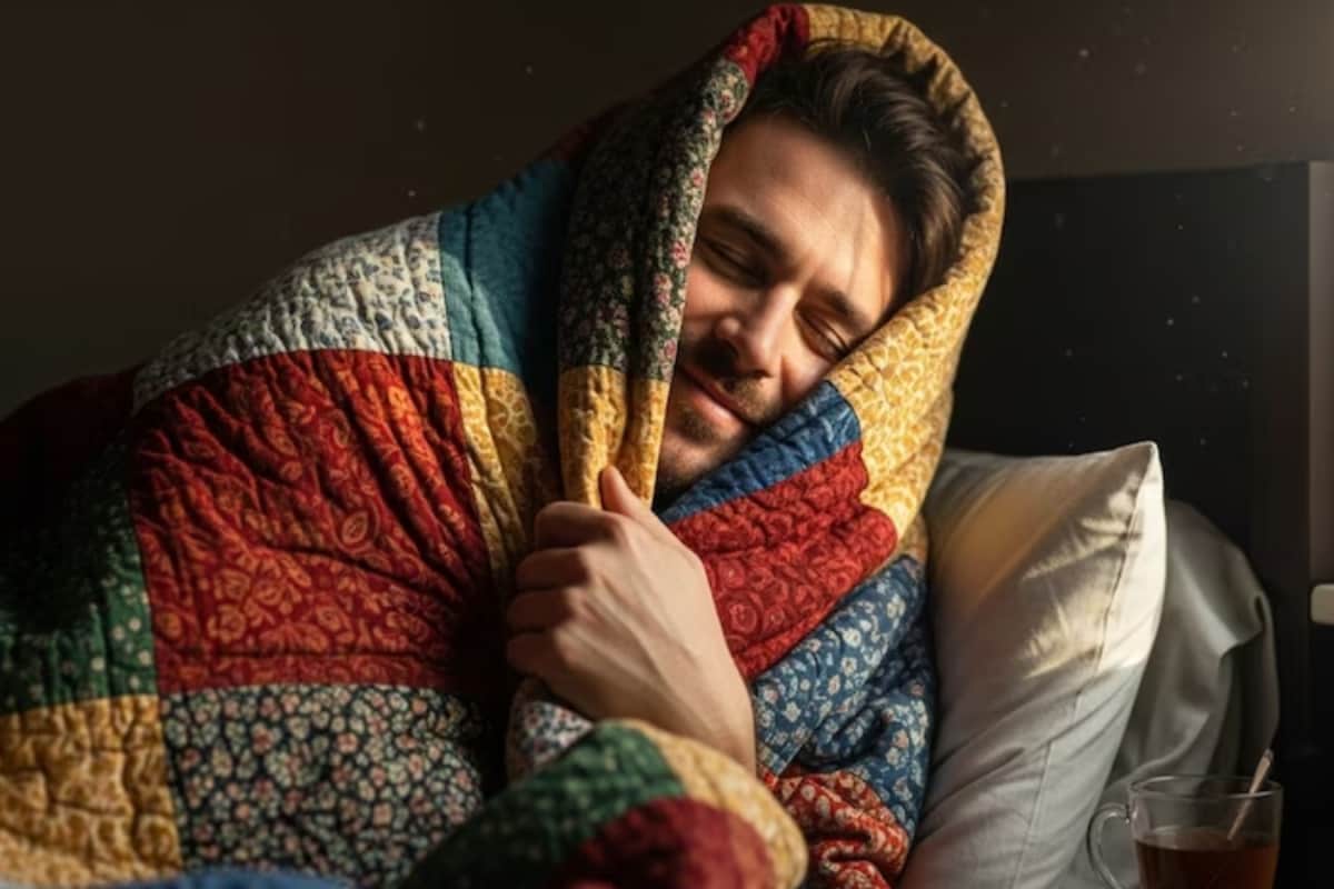 Do You Know Why Blankets Feel Warm Even Though They Don’t Produce Heat? Science Explained
