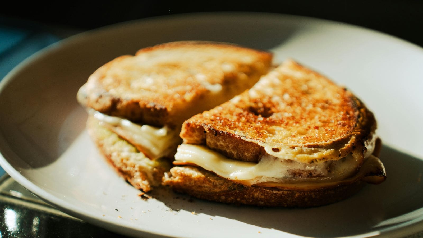 Makar Sankranti 2026: Delicious Bites To Enjoy Between Kite Flights