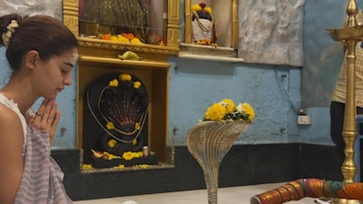 Ananya Panday began her Monday on a spiritual note. (Photo Credit : Instagram)