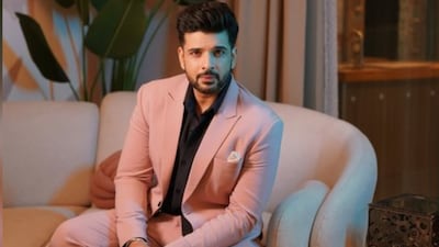 The show airs every Friday, Saturday and Sunday at 7:00 PM.  (Photo Credit: Instagram)