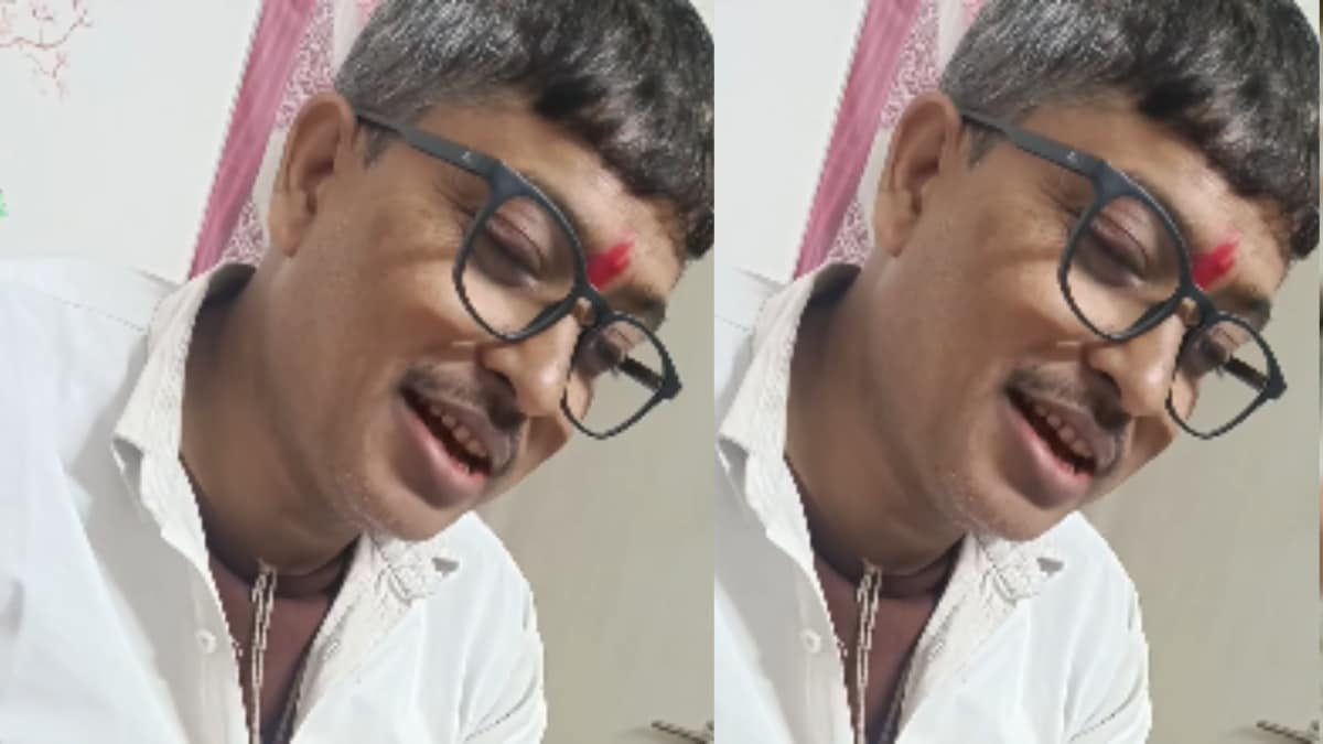Desi Dad Reads Son's Romantic Shayari
