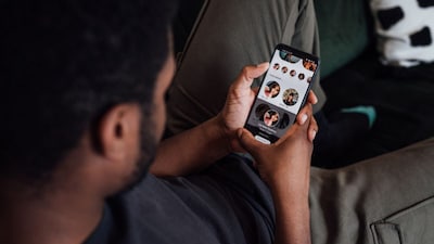 The woman who appeared in the video was not real. The visuals and voice had been created using AI to carry out the deception. Representative Image: Canva