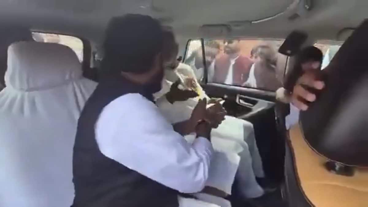 BJP Vs BJP: UP Minister Engages In Heated Argument With Party MLA In Mahoba | Video