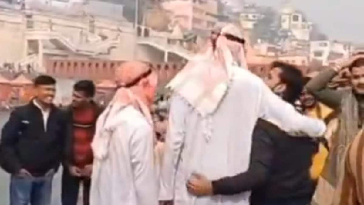 Viral Video Of Men In Arab-Style Robes At Haridwar Ghat Draws Police Attention