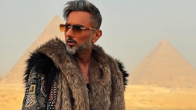 Honey Singh apologises for his controversial remark at a Delhi concert.