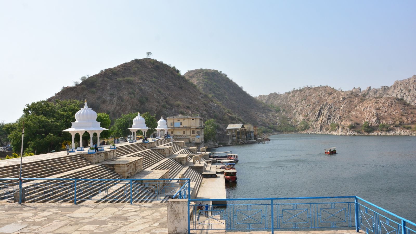 GK: Which Indian City Is Called The City Of Lakes?