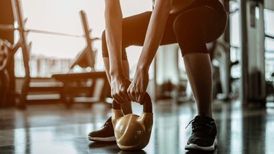 Beginner’s Guide To Kettlebell Training: Simple Home Workouts