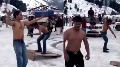 The visuals, which quickly went viral on social media, have drawn sharp criticism from political leaders and civil society. (X)