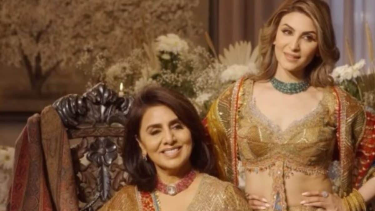 Neetu Kapoor Wishes Daughter Riddhima Kapoor ‘Happy 20th’ With Bharat Sahni, Shares Photos | Bollywood News Neetu Kapoor Wishes Daughter Riddhima Kapoor ‘Happy 20th’ With Bharat Sahni, Shares Photos | Bollywood News