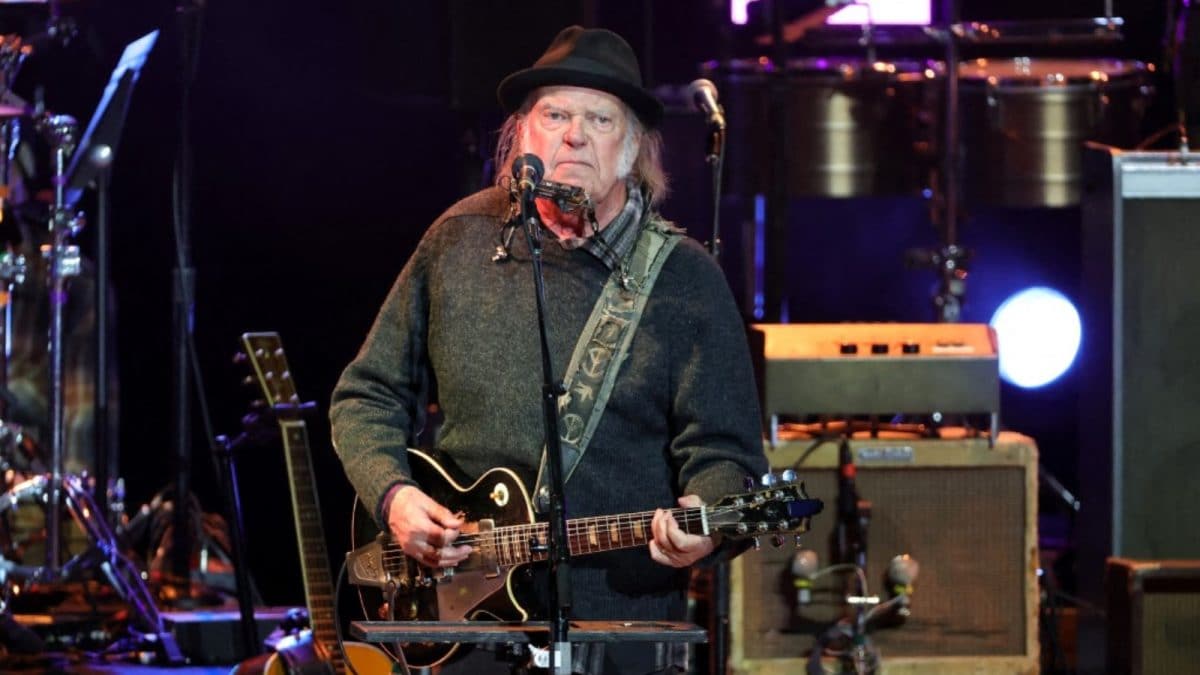 Rock Veteran Neil Young Gifts Greenland Free Access To His Music Amid Trump’s Takeover Threats