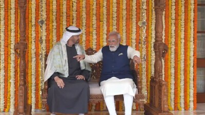 The Prime Minister hosted the UAE President at his 7 Lok Kalyan Marg residence, presenting him with a traditional carved wooden jhula and a Kashmiri Pashmina shawl. (IMAGE: PMO INDIA)