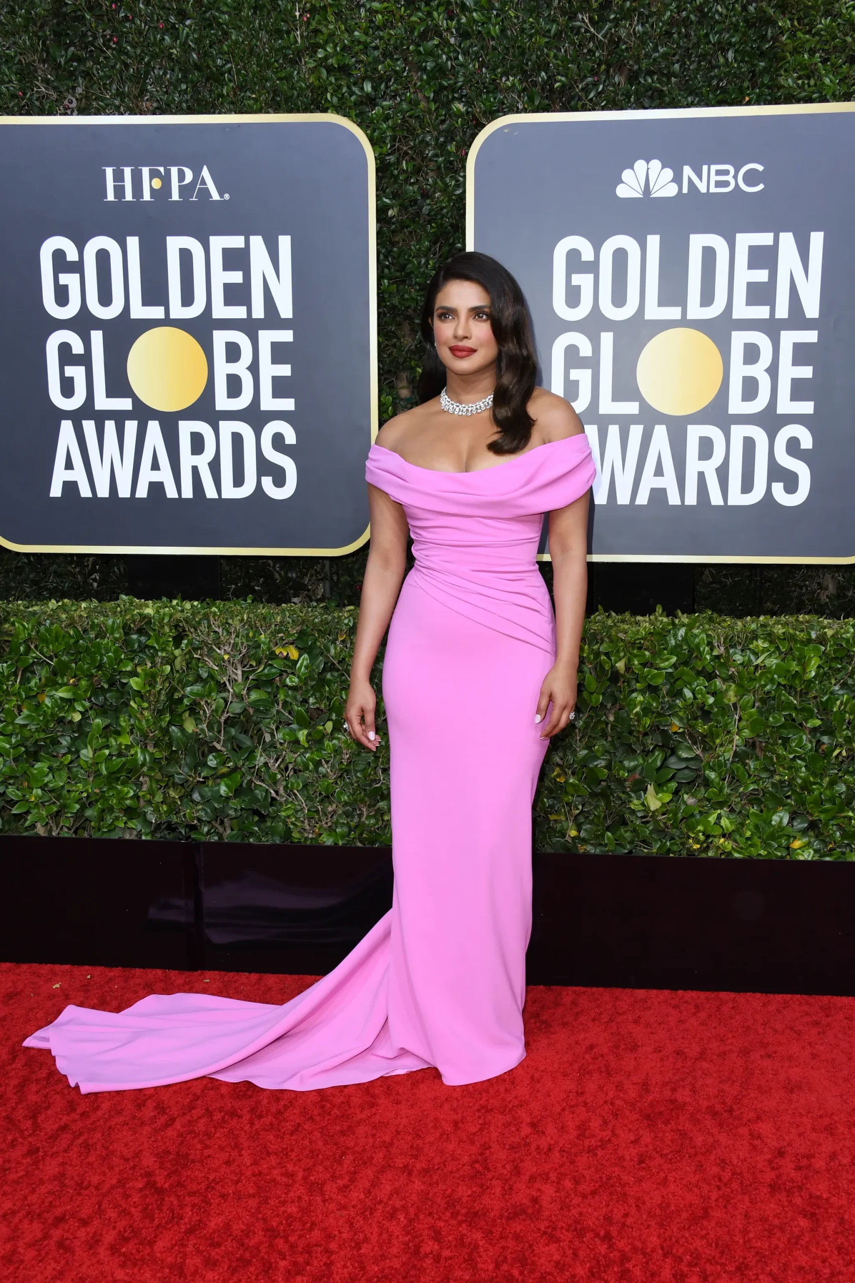 priyanka chopra golden dress Priyanka Chopra turns heads at the Vanity Fair post-Oscars party in a custom Stella McCartney metallic gown with furry trimming #Oscars # PriyankaChopra #VanityFair #Trending