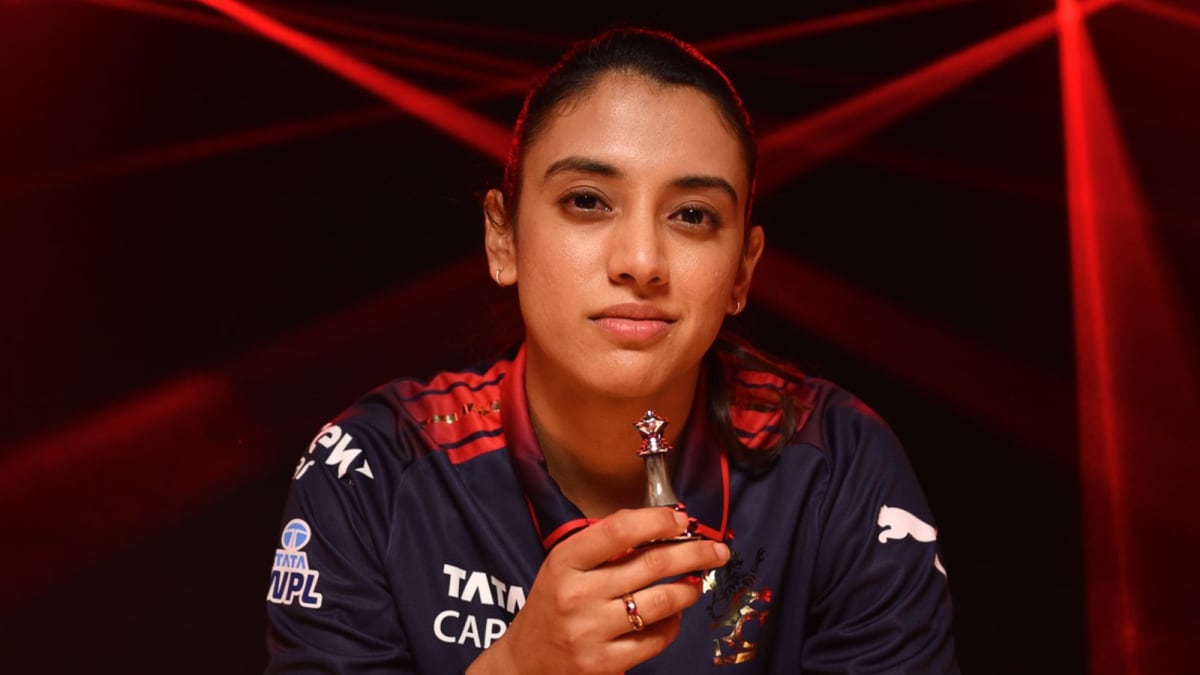 RCB Badly Trolls GG For Taking A 'Queen' Jibe At Smriti Mandhana