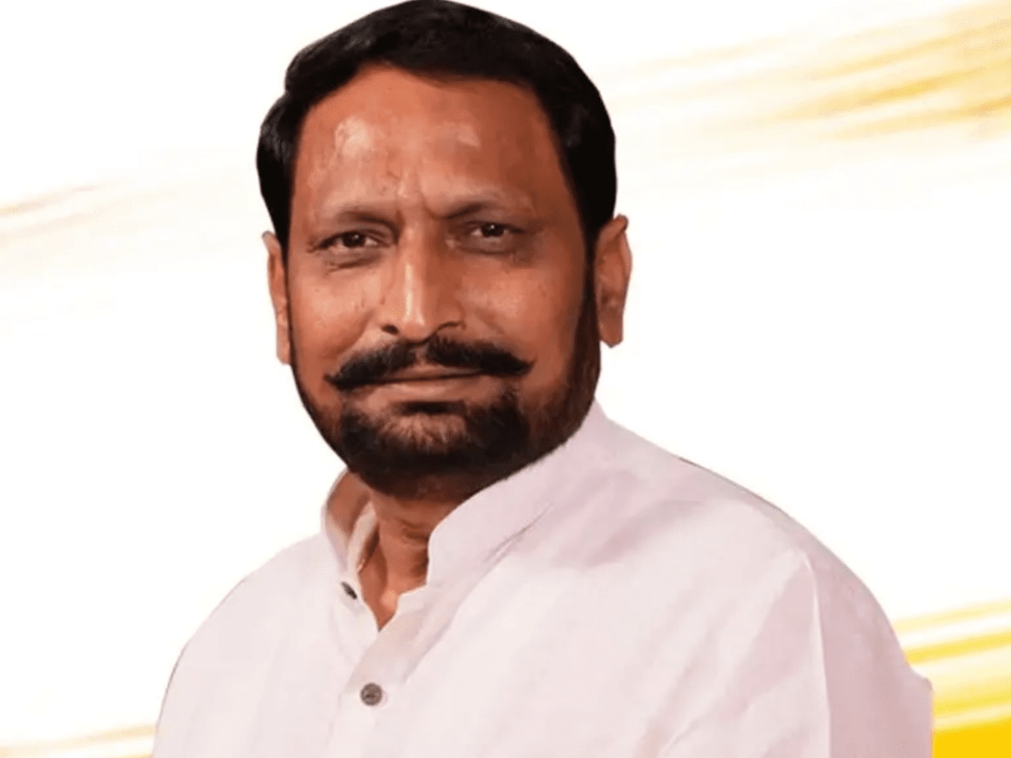 The state of Karnataka has also seen several ministers step down due to controversies. BJP’s Laxman Savadi and C.C. Patil quit after a row over the 2012 “Porngate” incident, where they were caught watching pornography on their mobile phones in the assembly while proceedings were underway. Another BJP leader, K.S. Eshwarappa, was forced to resign in 2022 after his alleged role in the suicide of a contractor came to light. The state of Karnataka has also seen several ministers step down due to controversies. BJP’s Laxman Savadi and C.C. Patil quit after a row over the 2012 “Porngate” incident, where they were caught watching pornography on their mobile phones in the assembly while proceedings were underway. Another BJP leader, K.S. Eshwarappa, was forced to resign in 2022 after his alleged role in the suicide of a contractor came to light.