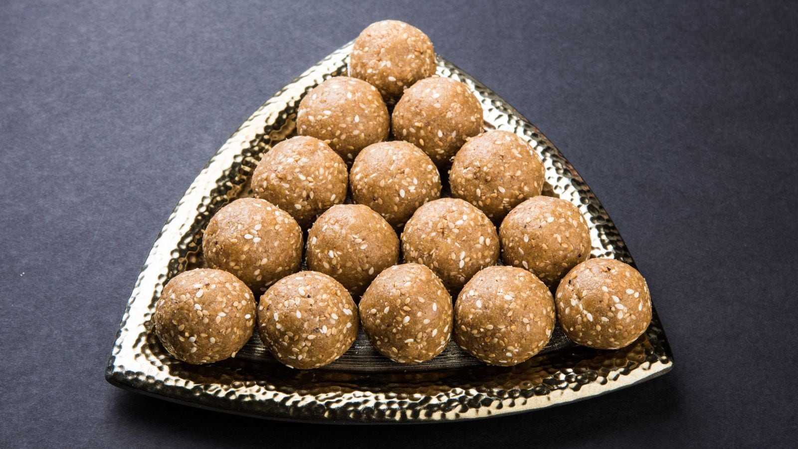 Makar Sankranti 2026: Delicious Bites To Enjoy Between Kite Flights